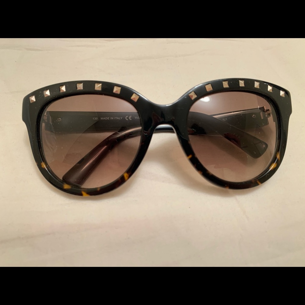 Valentino sunglasses